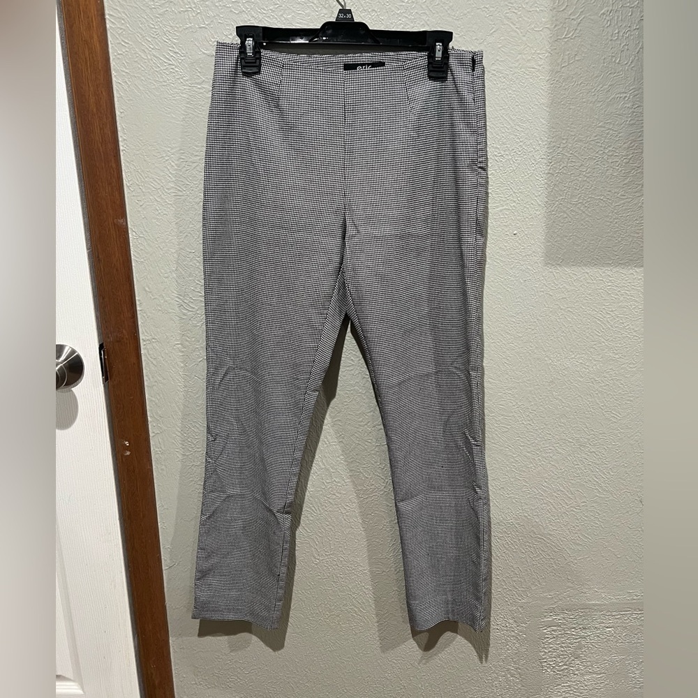 Eric Signature Women's Gray Straight Leg Pants Checkered  Stylish Size 4 EUC